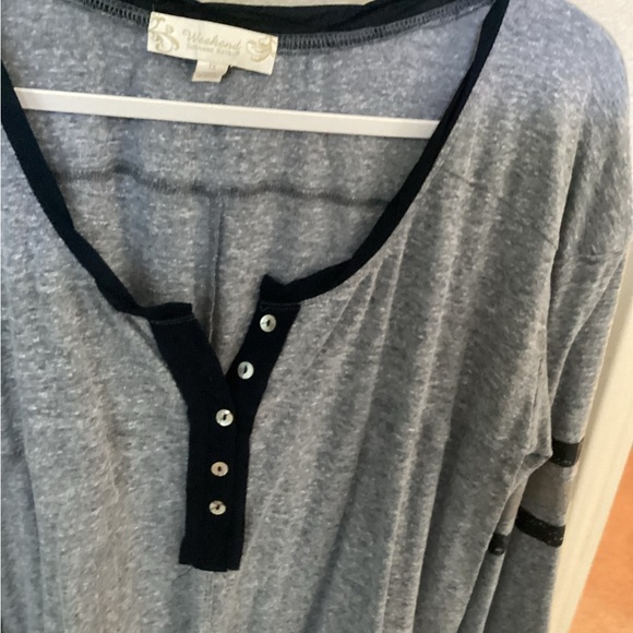 Notations Gray Buttoned Polo Blouse with 3/4 Sleeves - Picture 4 of 5